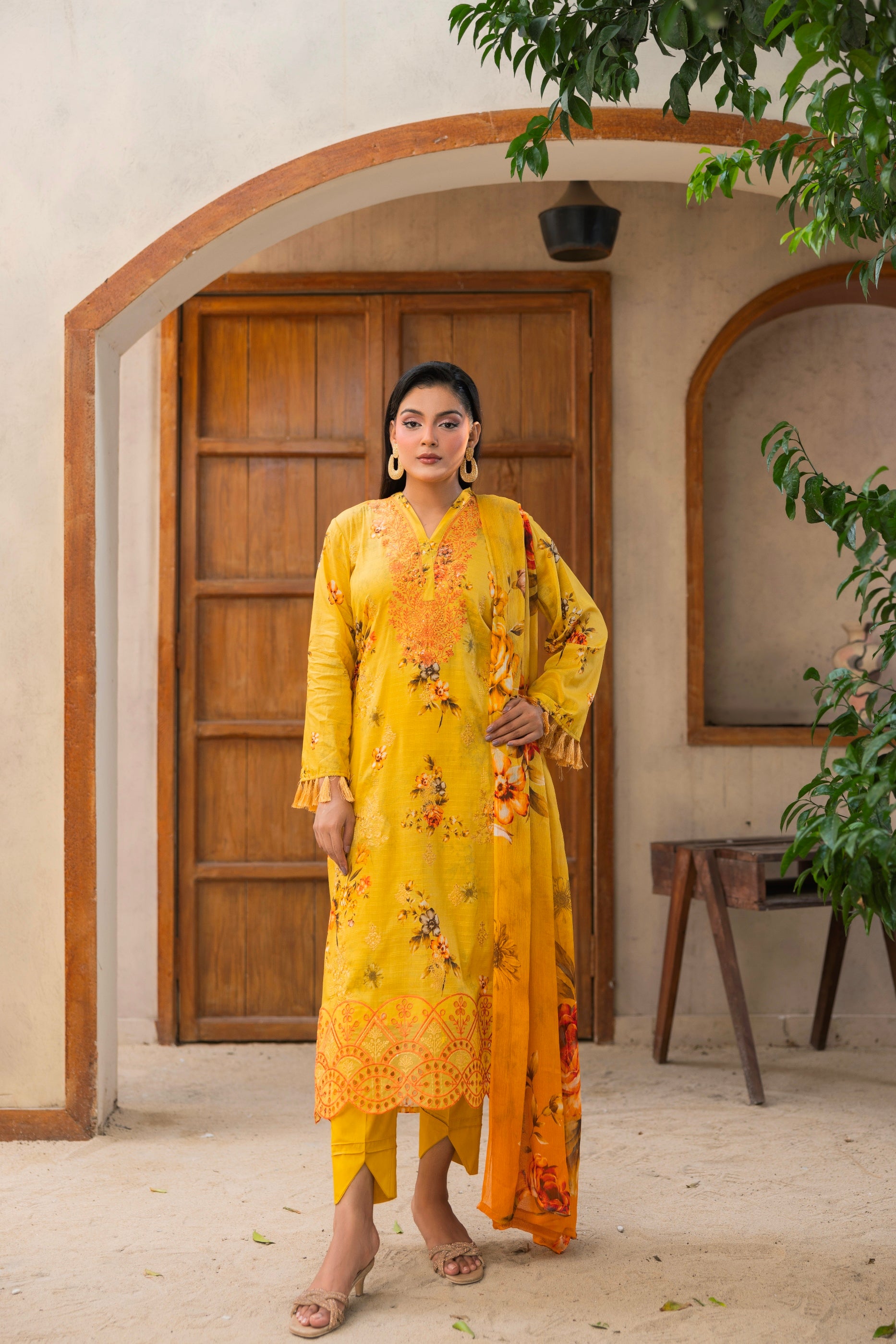 Luxury Embroidered Lawn Suit