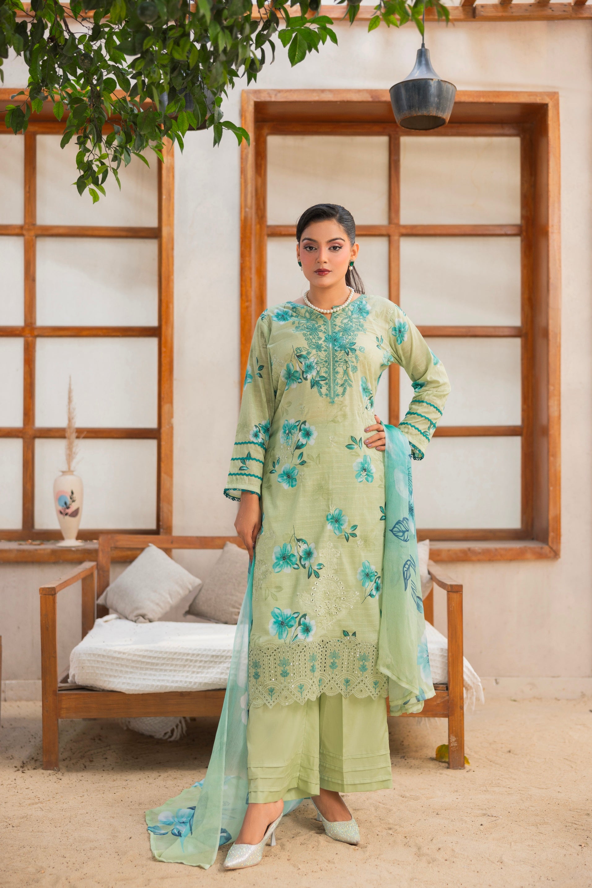 Luxury Embroidered Lawn Suit