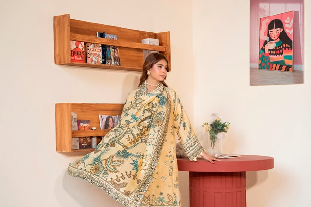 LUXURY EMBROIDERED 3 PIECE SUIT