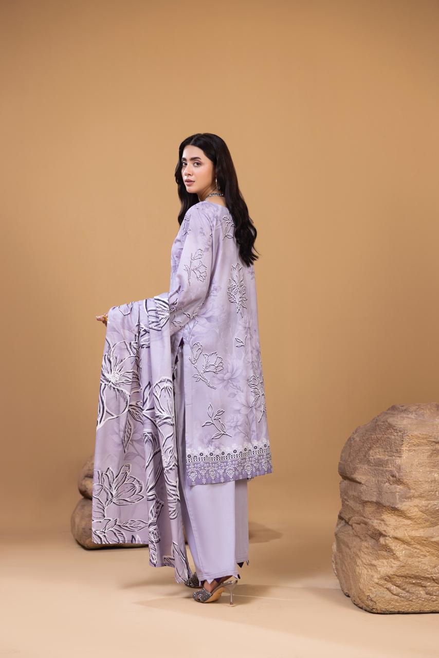 LUXURY EMBROIDERED 3 PIECE SUIT