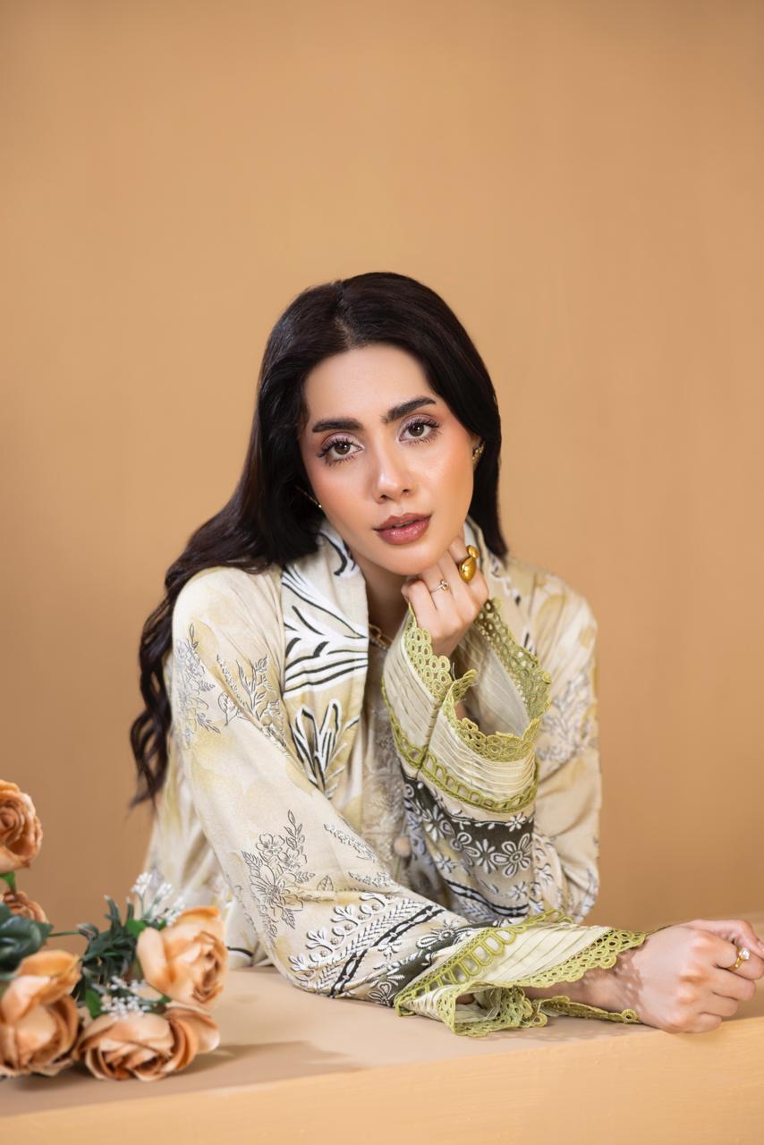 3 Piece Embroidered Karandi Suit