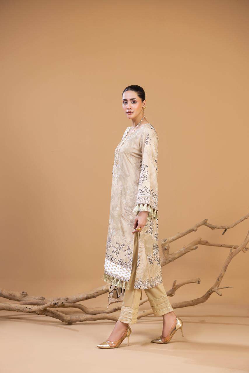 3 Piece Embroidered Karandi Suit